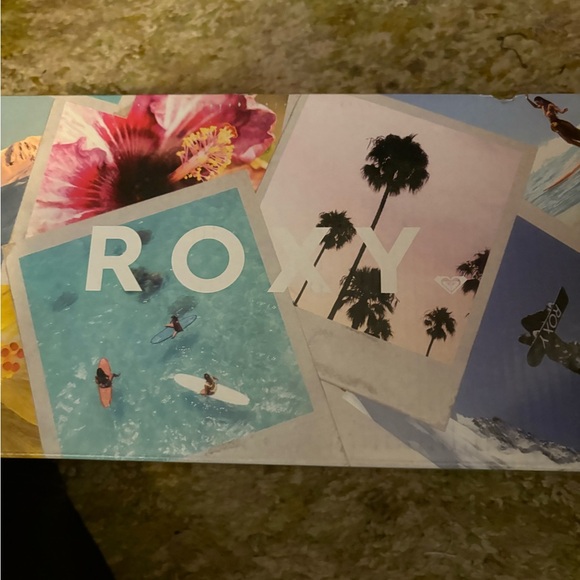 Roxy Minnow Plus in Soft Green - Picture 3 of 5